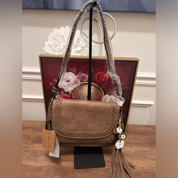 Ampere Creations Tan Leather Shoulder Bag with Tassel - Picture 2 of 8